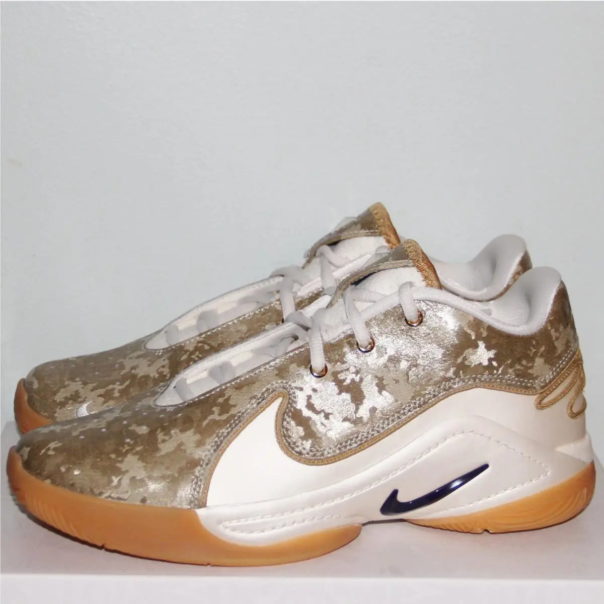 Nike shoes - Nike LeBron 22 GS - LeBron - Gold 0