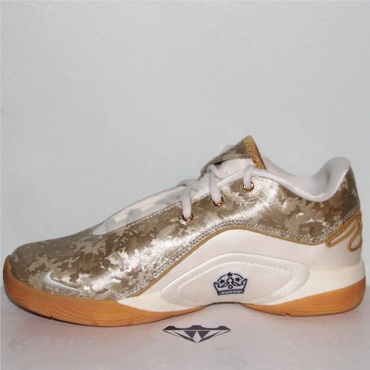 Nike shoes - Nike LeBron 22 GS - LeBron - Gold 1