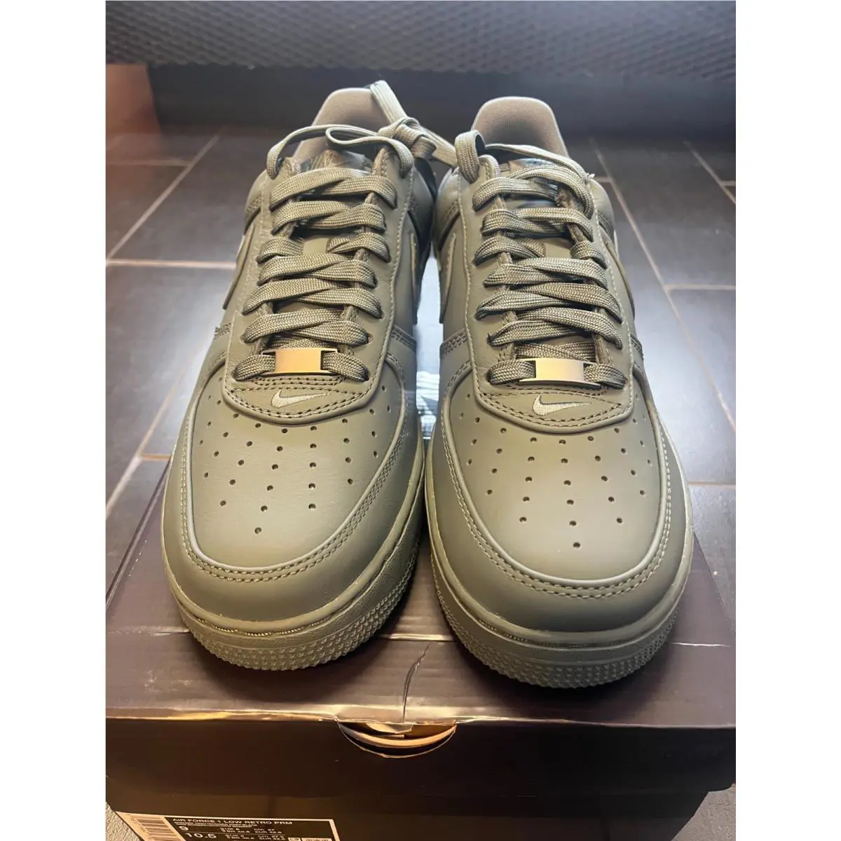 Nike shoes - Gray 2