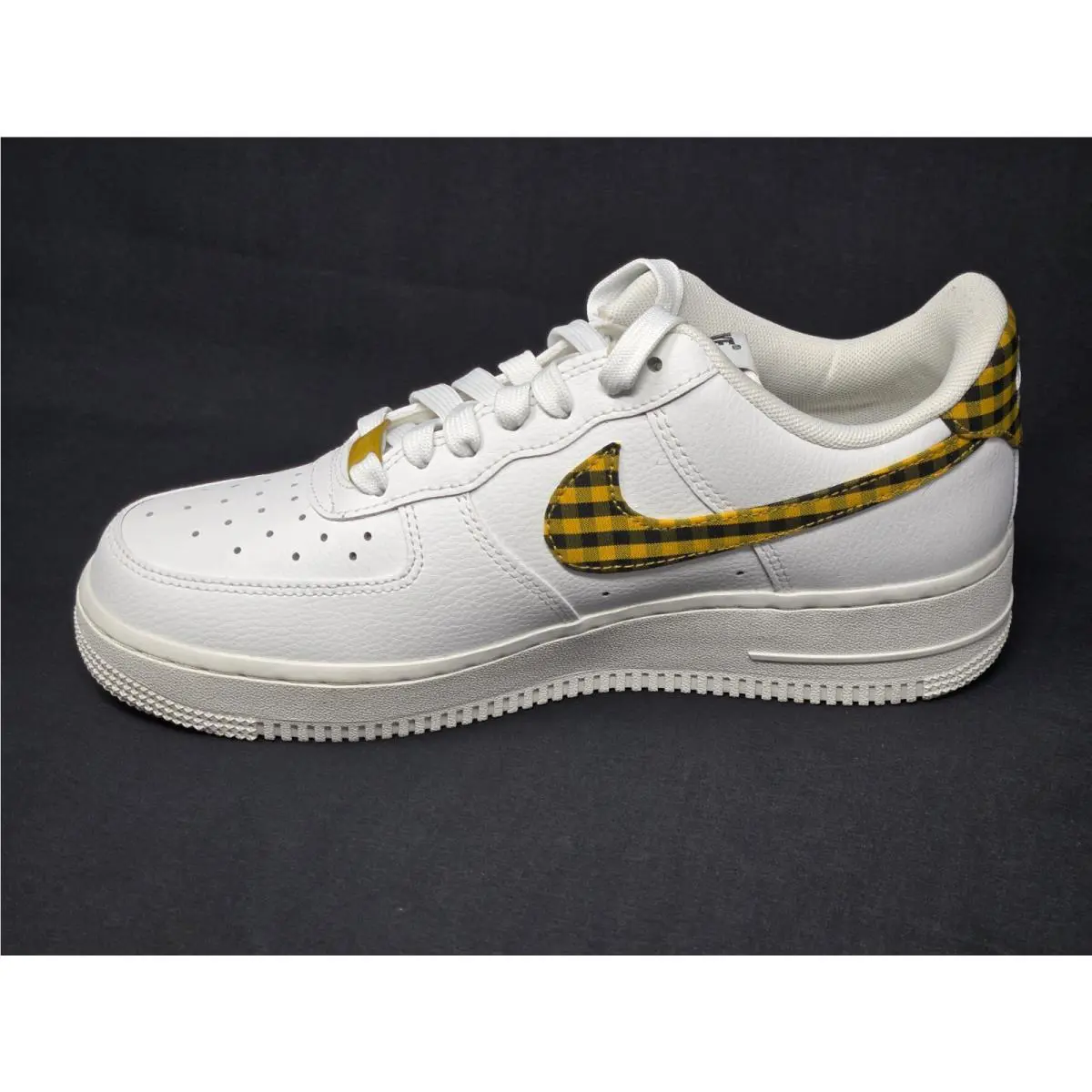 Nike shoes - Nike Air Force 1 - Air Force - DZ2784-102 - White 0