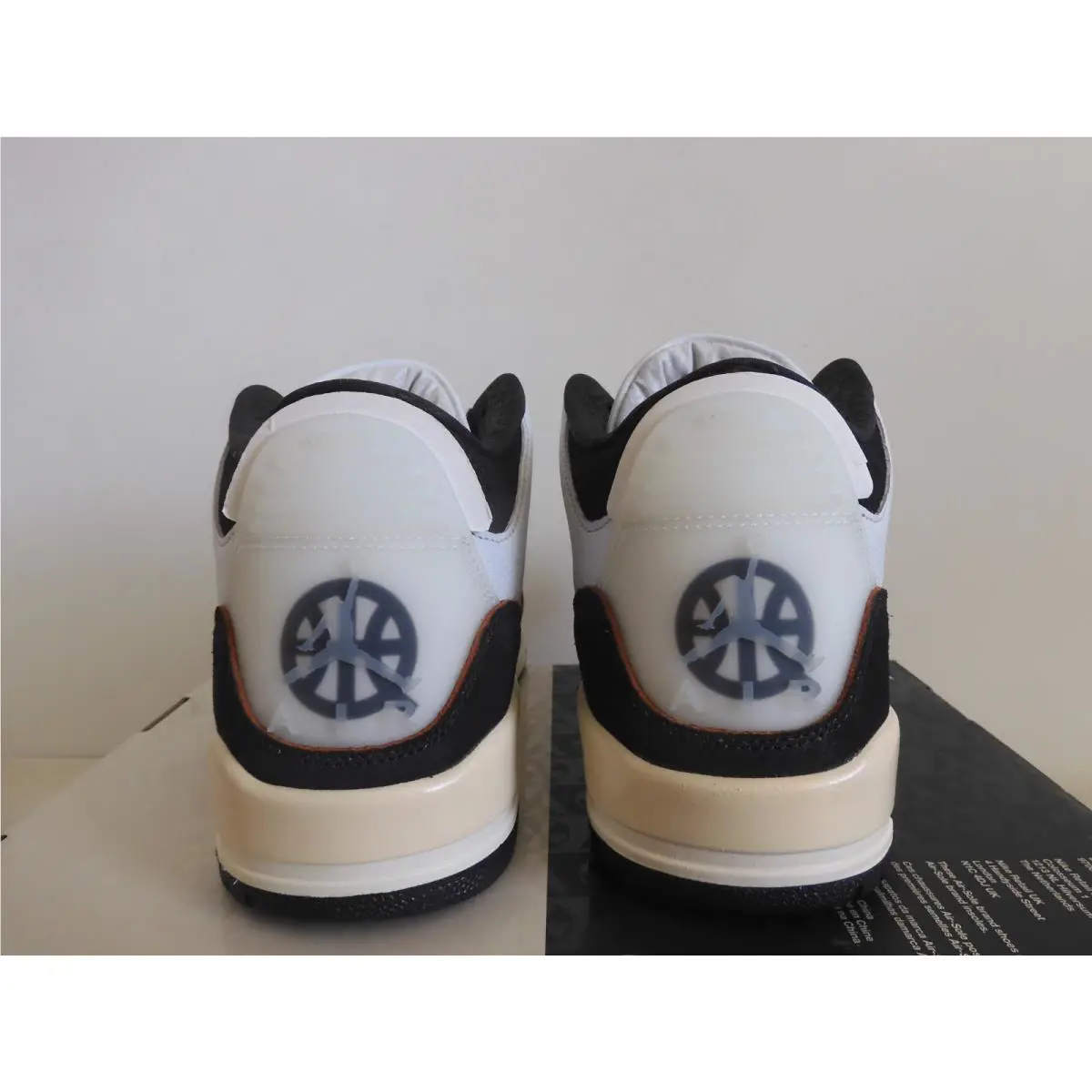 Nike shoes - Air Jordan 3 - Air - FZ5649-100 - White 3