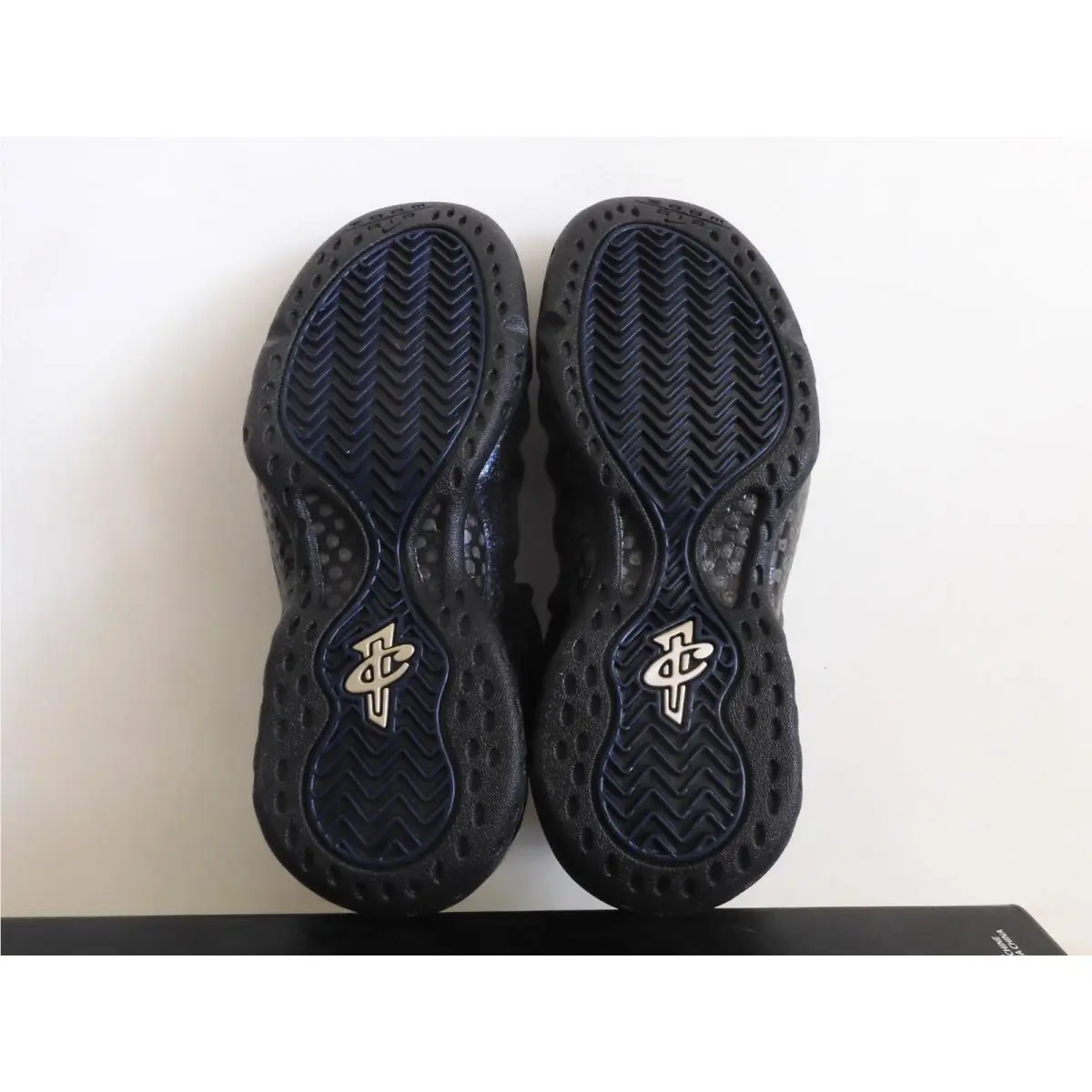 Nike shoes - Nike Air Foamposite - Air Foamposite - AA3963-400 - Blue 5