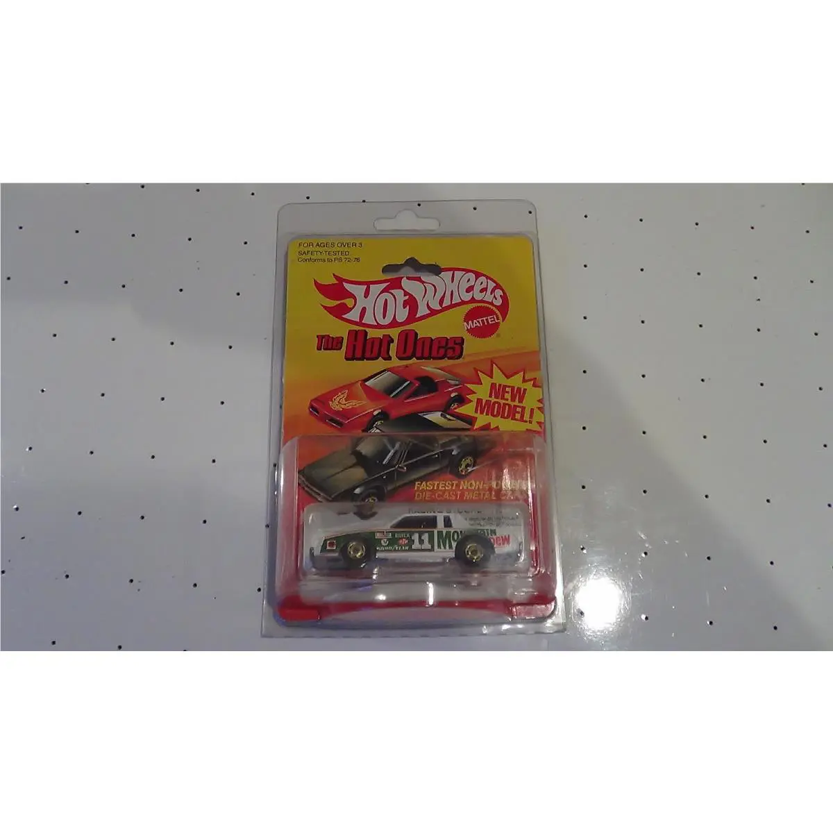 1982 Hot Wheels 3927 Buick Regal The Hot Ones Racing Stocker Mountain Dew