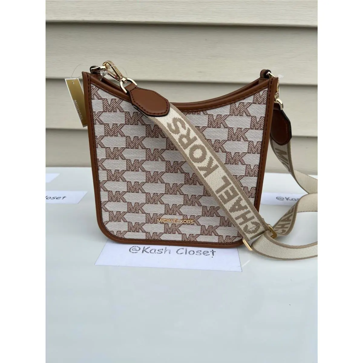 Michael Kors Crossbody Bag Briley Small Logo Messenger Bag Luggage Multi