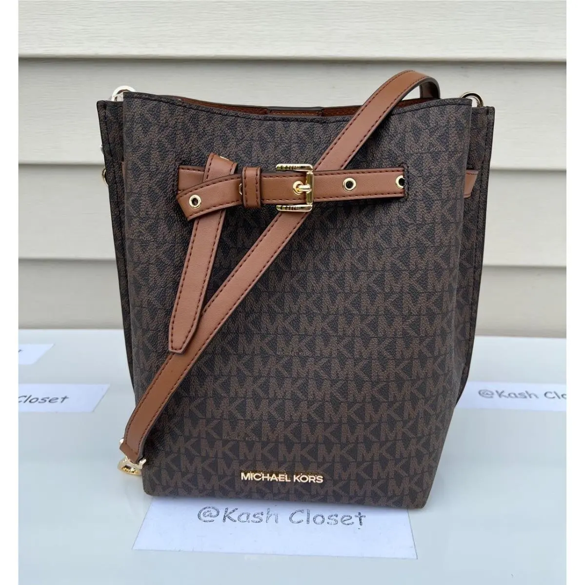 Michael Kors Bucket Bag Emilia Small Drawstring Crossbody MK Signature Brown