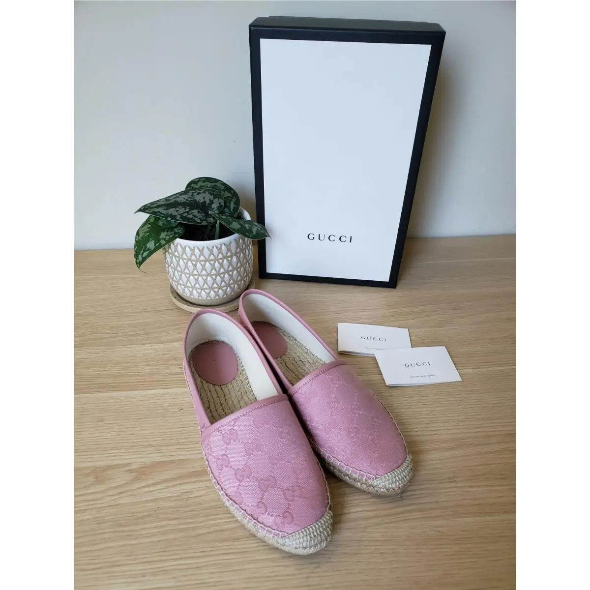 Gucci Womens Pink Canvas GG Espadrilles Flat Shoes 37 38 us 7 8