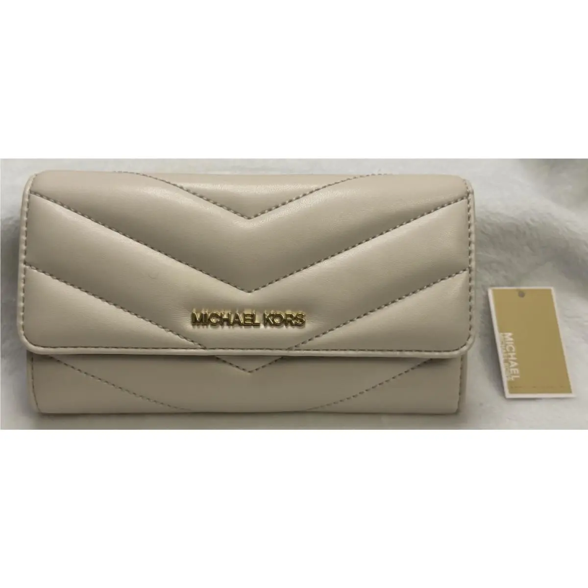 Michael Kors Jet Set Travel Large Trifold Wallet Light Cream Leather