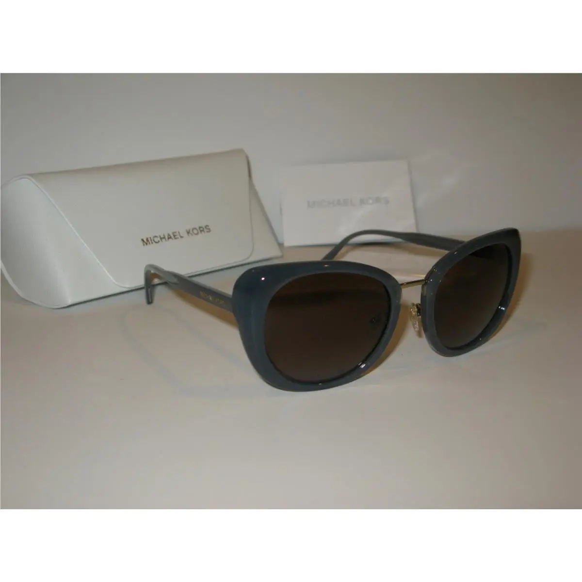 Michael Kors Women`s Sunglasses with Case and Cloth. MK2062 Lisbon