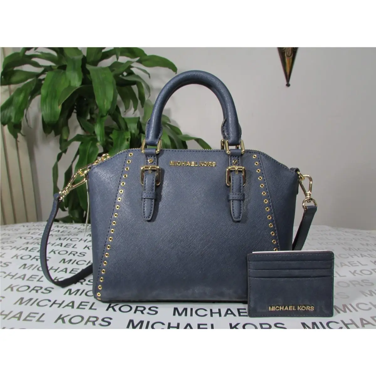 Michael Kors Leather Ciara Grommet Medium Messenger Satchel Card Case Navy