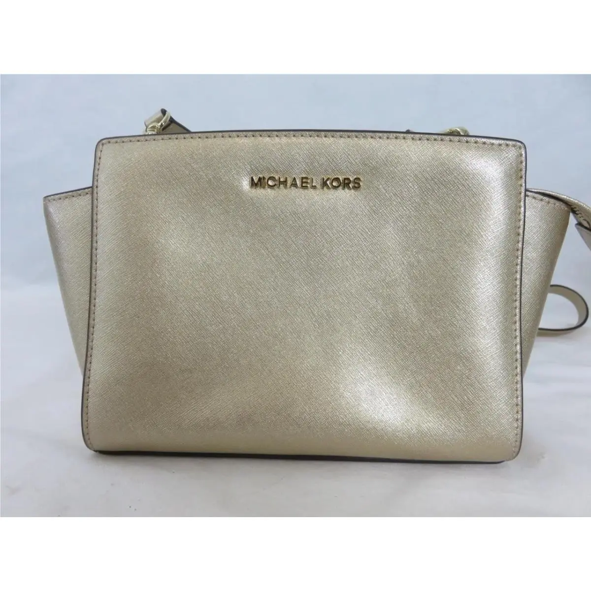 Kors Selma Gold Medium Messenger Bag Leather