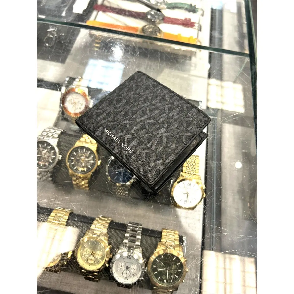 Michael Kors MK Men Cooper Bifold Wallet with Coin Pocket MK Signature Billfold
