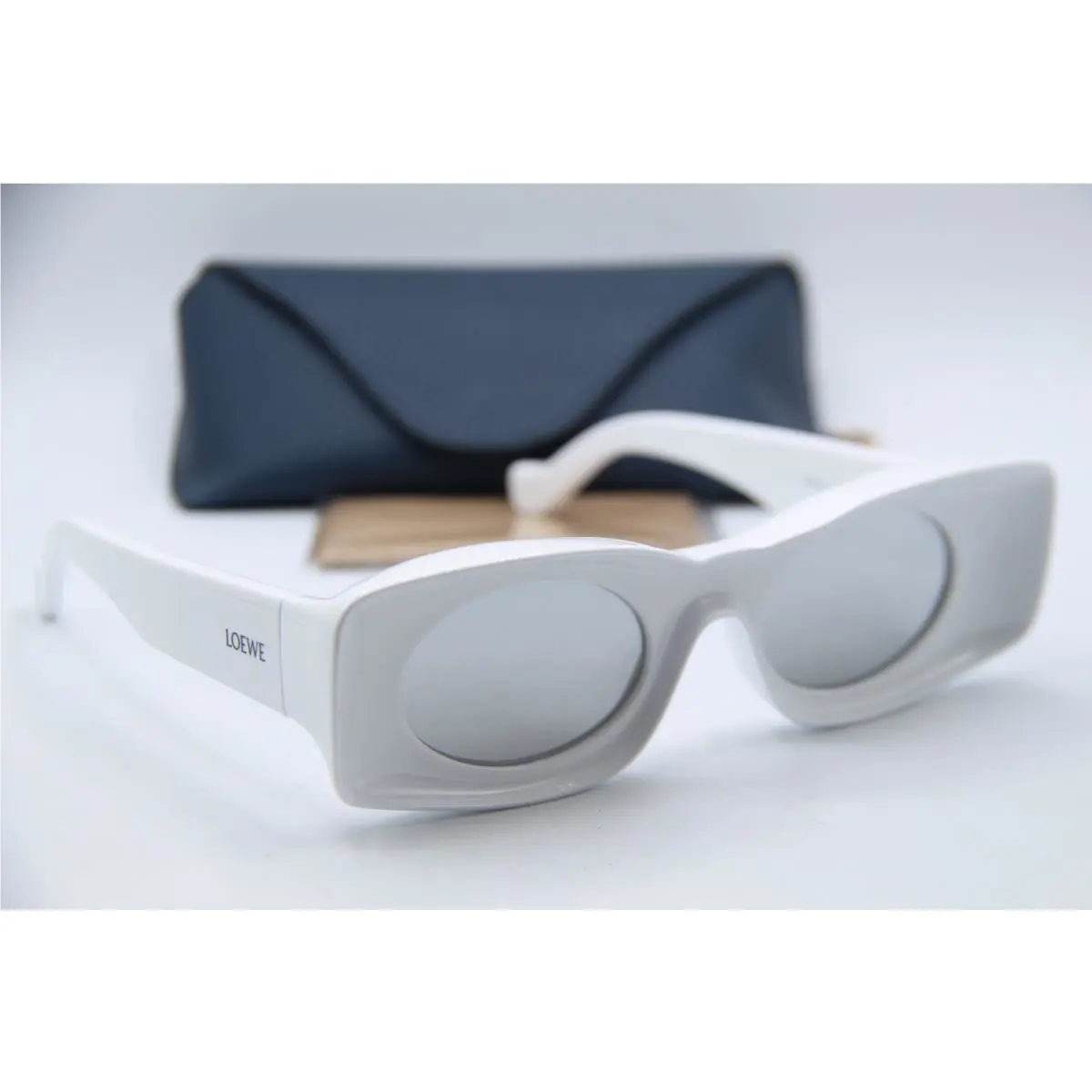 Loewe LW 40033I 21C White Mirrored Frames Sunglasses 49-23