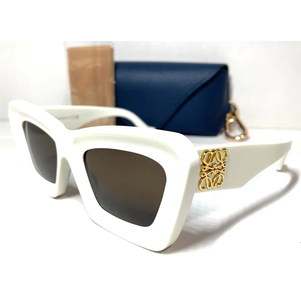 Loewe Anagram LW 40145I 25E Ivory Gold W/brown Lenses Sunglasses 52-21