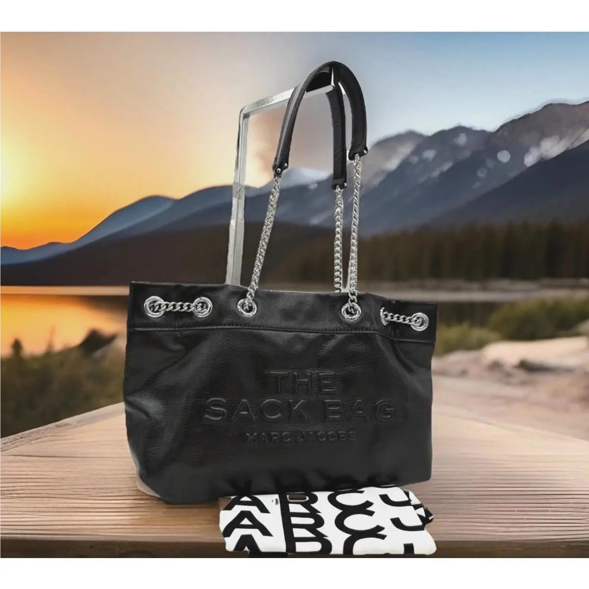 Marc Jacobs The Medium Chain Sack Leather Shoulder Bag In Black