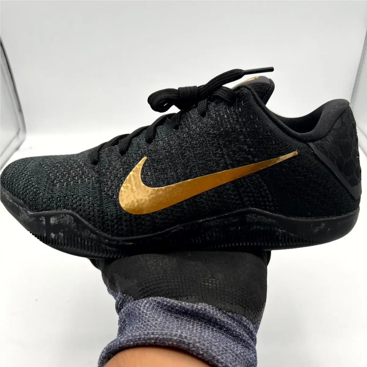 Nike Kobe 11 Elite Low 885003-994 Mens 7 Sneakers Gold Black Mamba Shoes