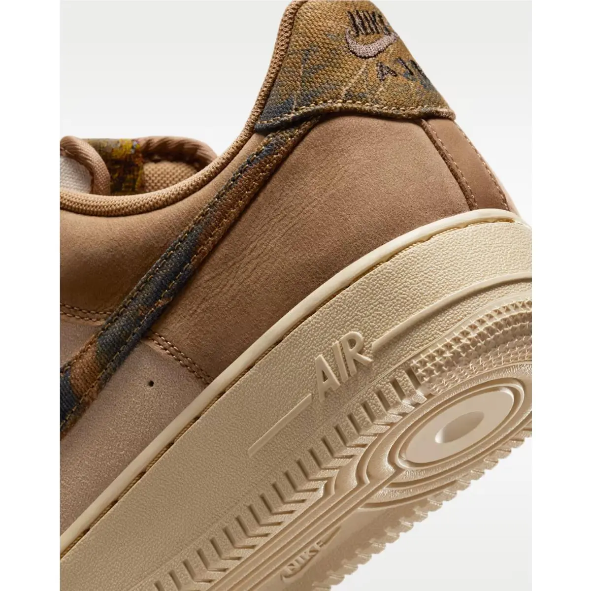 Nike shoes - Nike Air Force 1 - Air Force - Io9803-200 - Brown 5