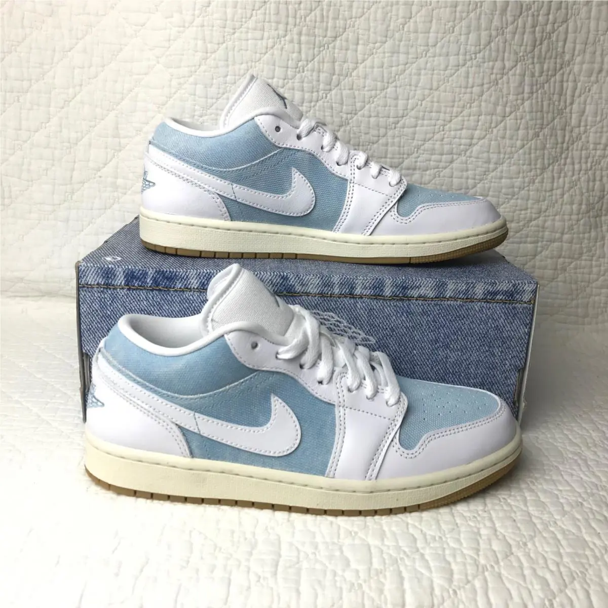 Nike shoes - Air Jordan 1 Low SE - HQ2004-400 - worn blue/ white 1