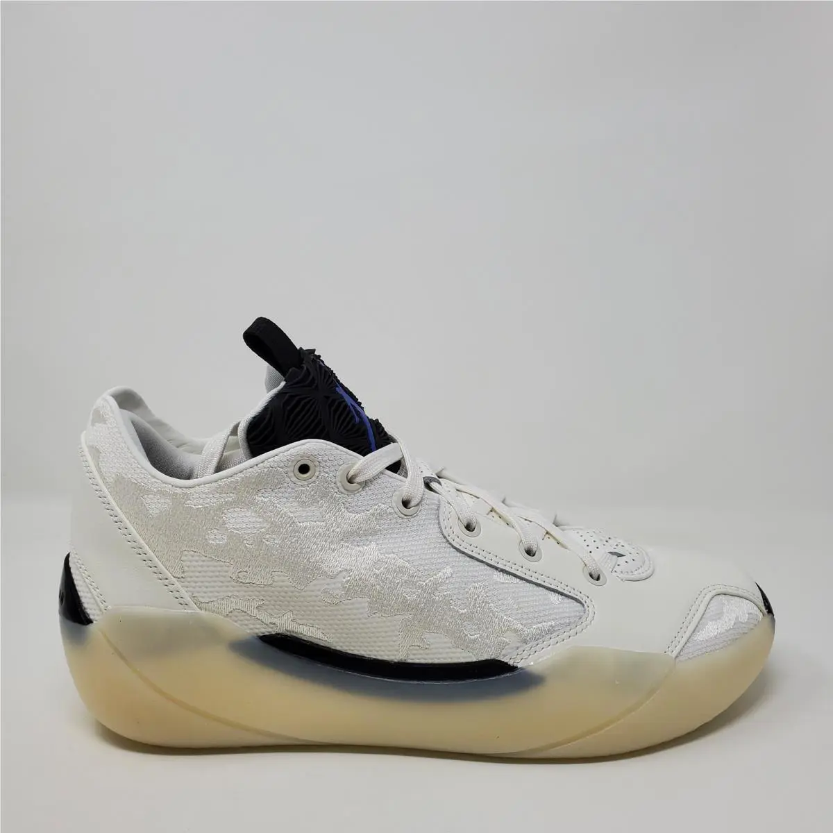 Nike shoes - Air Jordan 39 - Air - FQ0213-104 - White 2
