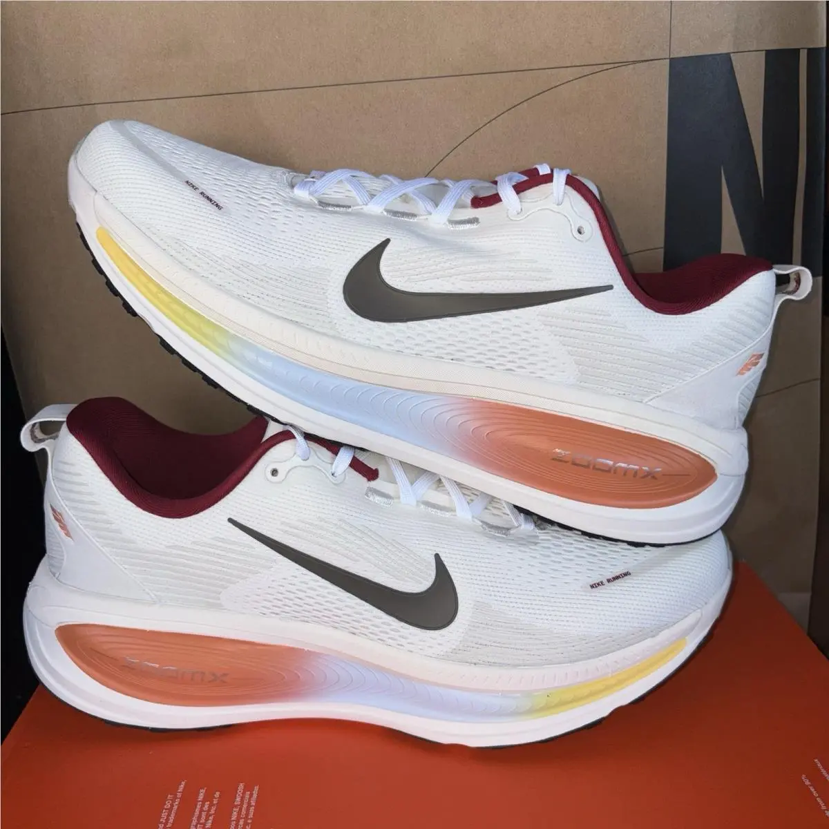Nike shoes - Nike Vomero 18 - Vomero - IH3576-999 - Ivory 0