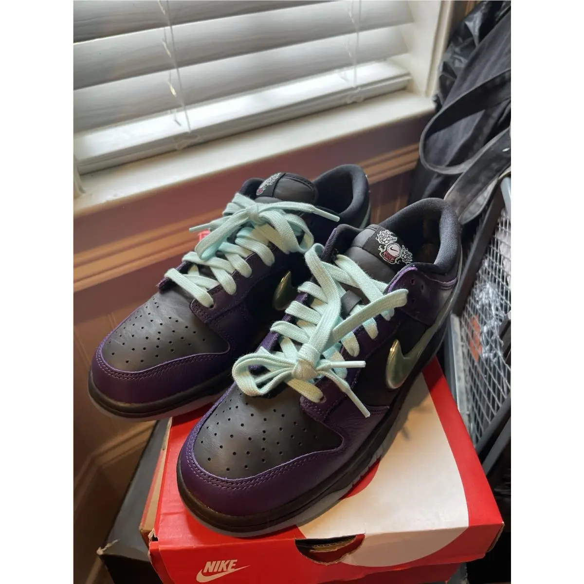 Size 8.5 - Nike Dunk Ltd Low Wizard - Purple