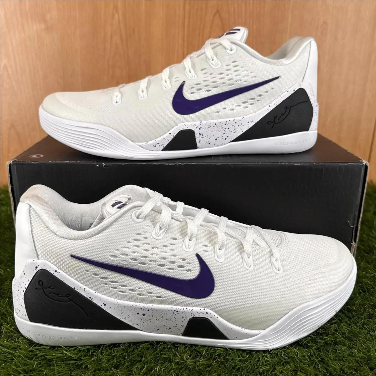 Nike Kobe 9 Elite Low EM Protro White Court Purple IH1401-100 Men`s Size 9.5