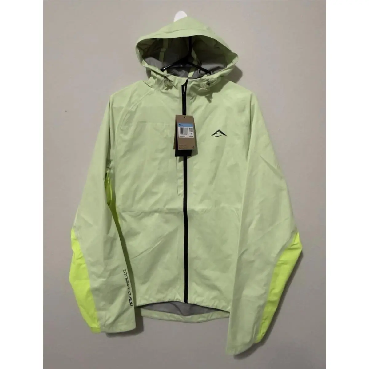 Nike Trail Storm-fit Adv Running Jacket Cosmic Peak Volt FZ1084-701 Men’s Medium - Yellow