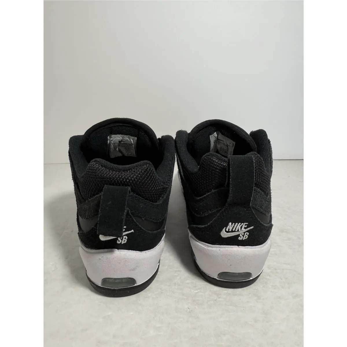 Nike shoes - Nike Air Max Ishod Wair SB - FB2393-004 - Black 3