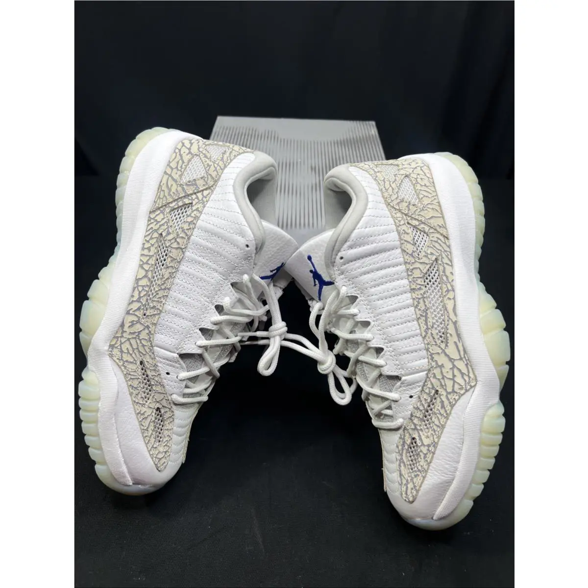 Nike shoes - Air Jordan 11 - Air - 306008142 - Gray 3