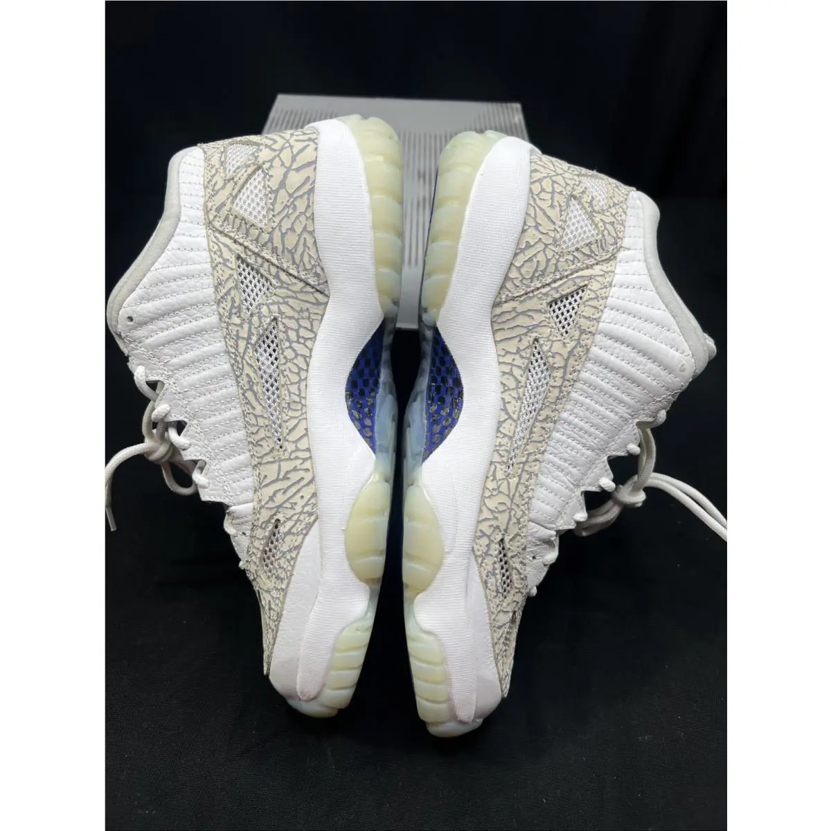 Nike shoes - Air Jordan 11 - Air - 306008142 - Gray 4
