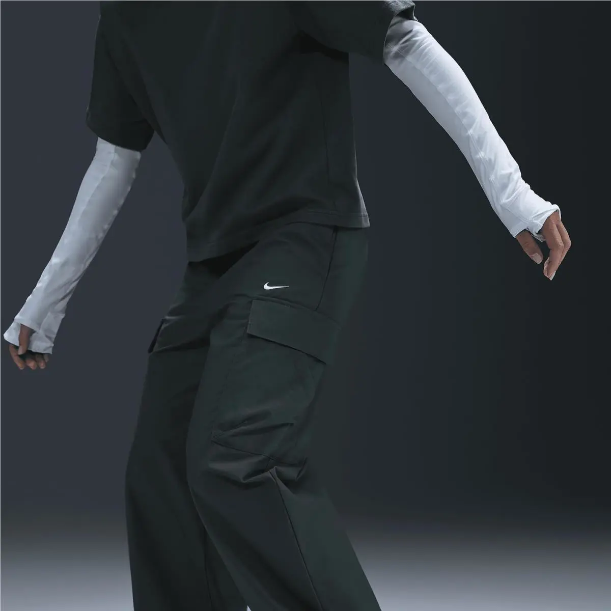 Nike clothing - Vintage Green/White (UPC: 197600221536) 0