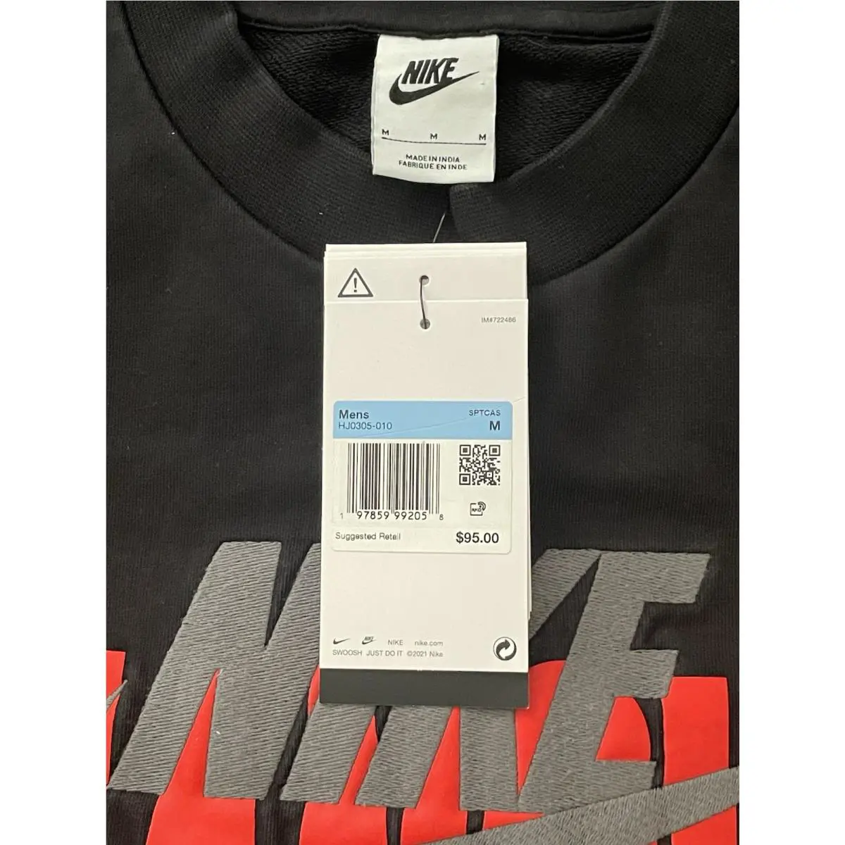Nike clothing - HQ0305-010 - HQ0305-010 - Bred (UPC: 0197859992058) 2