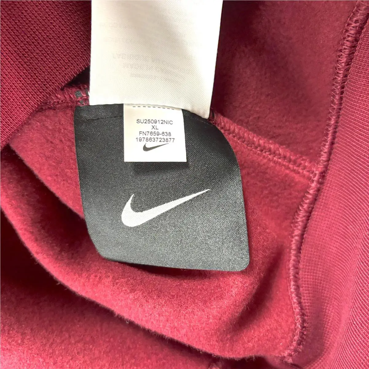 Nike clothing - Red (UPC: 197863723877) 5