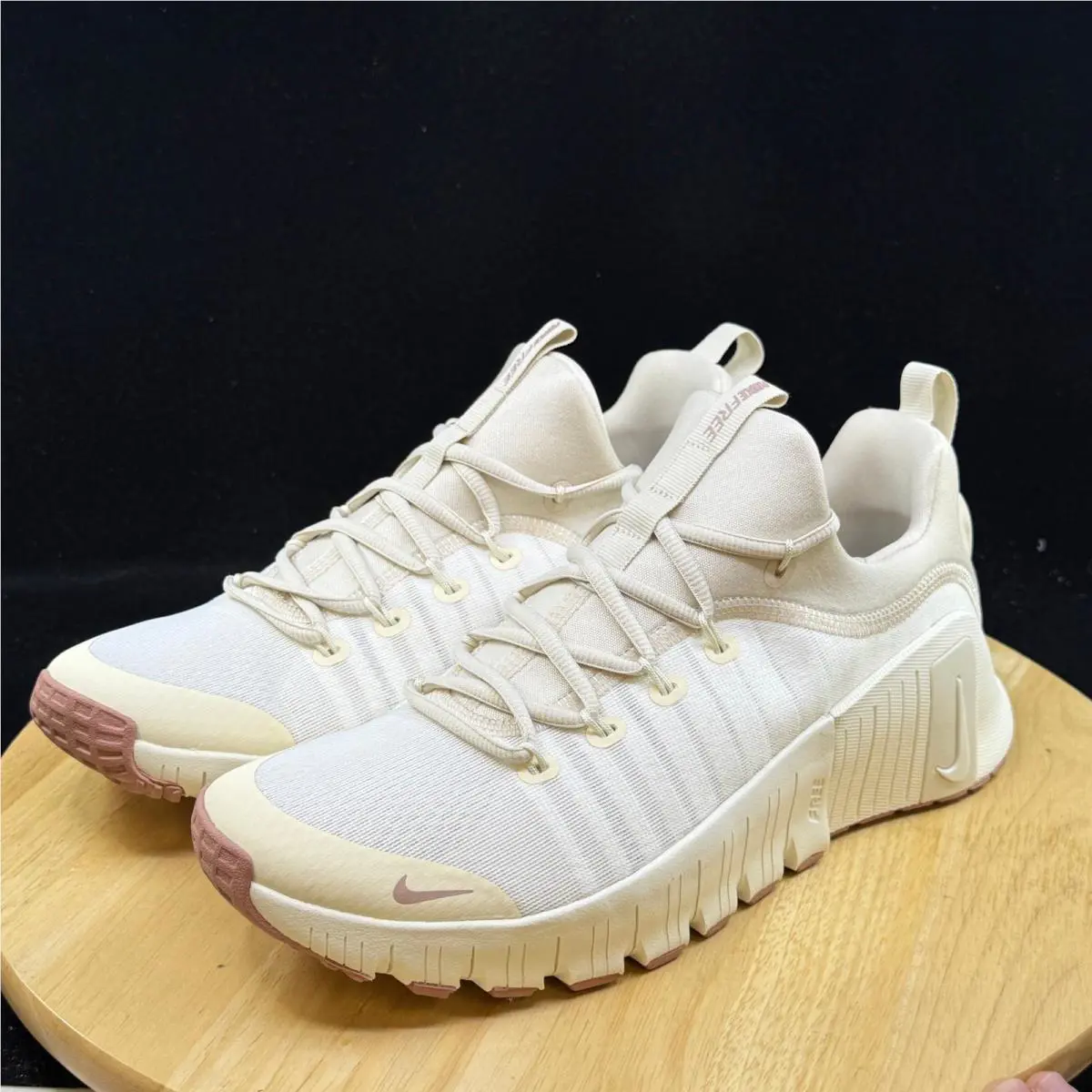 Nike shoes - Beige 0