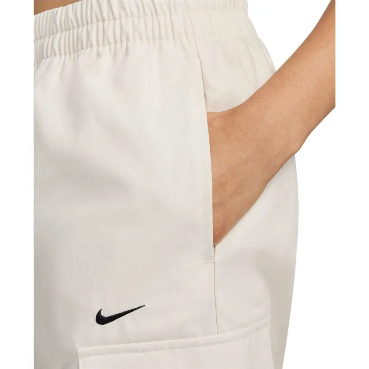 Nike clothing - Beige (UPC: 197596115673) 2