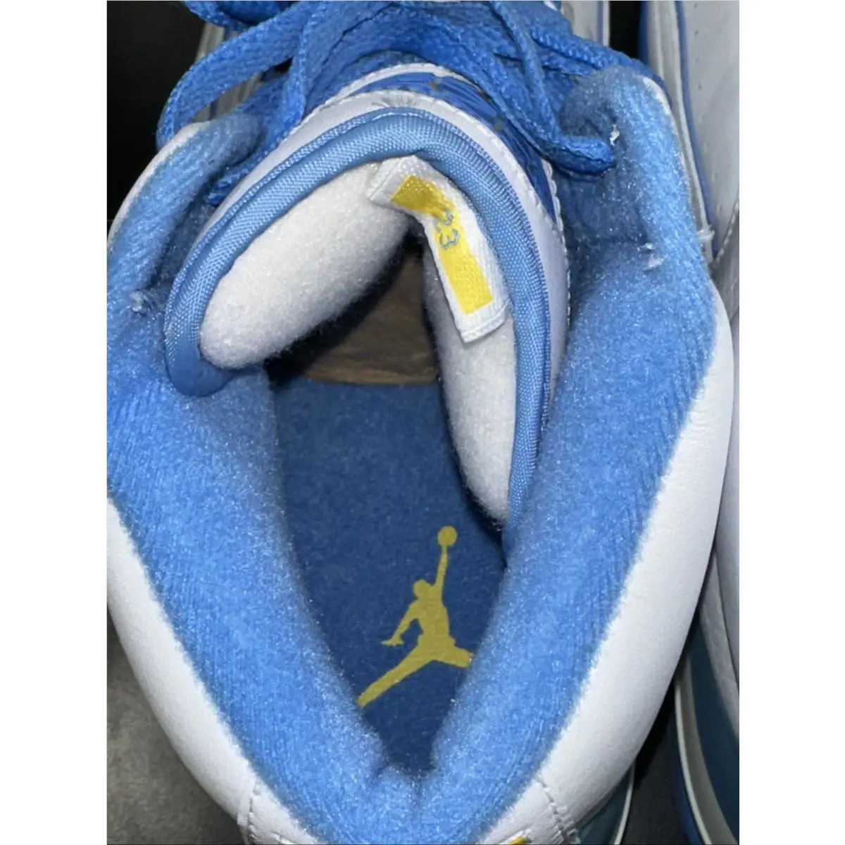 Nike shoes - Air Jordan Retro - Air Retro - 308308-141 - White 7