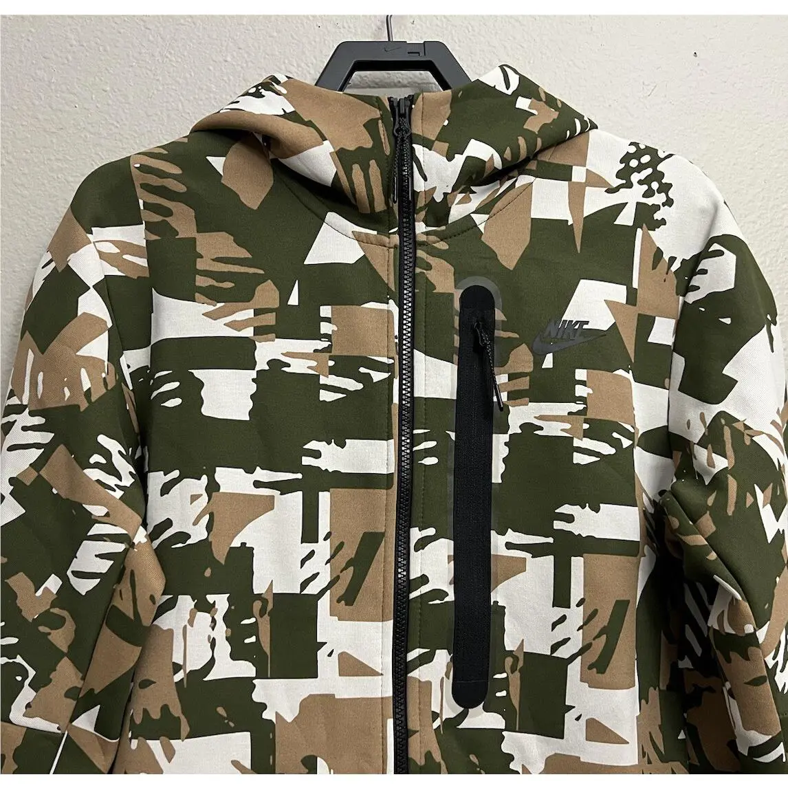 Nike clothing - DM6456-072 - DM6456-072 - Multicolor (UPC: 195245647896) 0