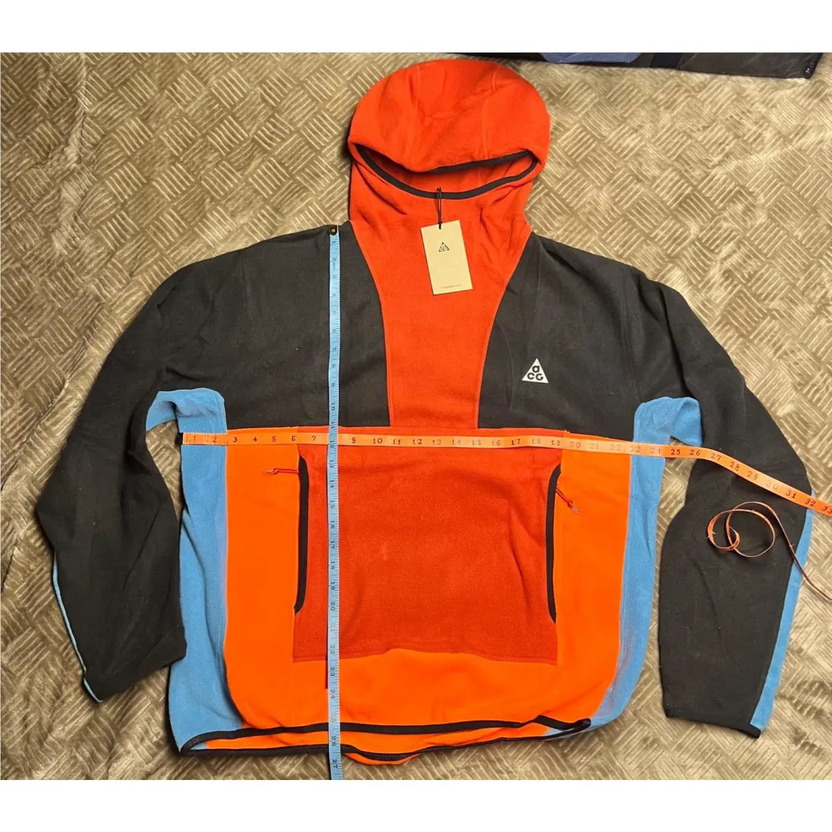 Nike clothing - black blue orange 2