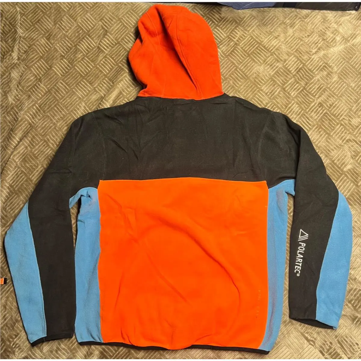 Nike clothing - black blue orange 3