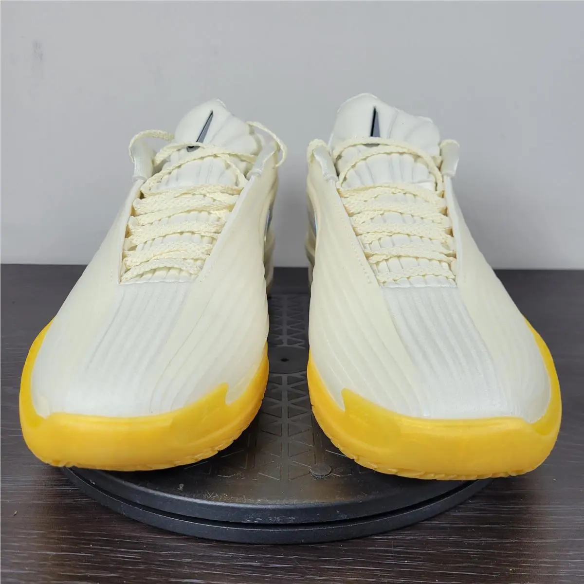 Nike shoes - Nike G.T. Cut 3 Turbo - II3704-100 - Yellow 0