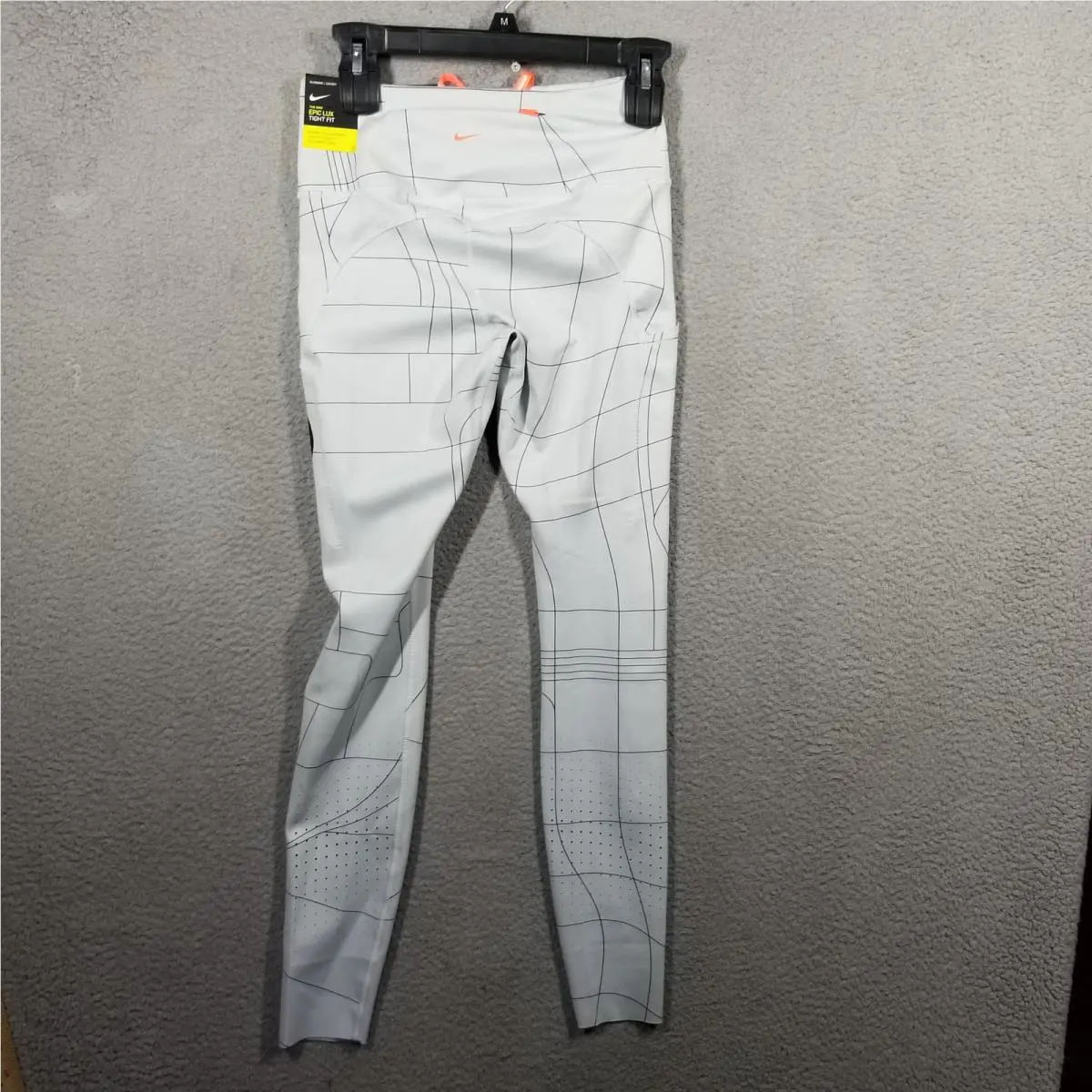 Nike clothing - Gray (UPC: 194499730415) 0