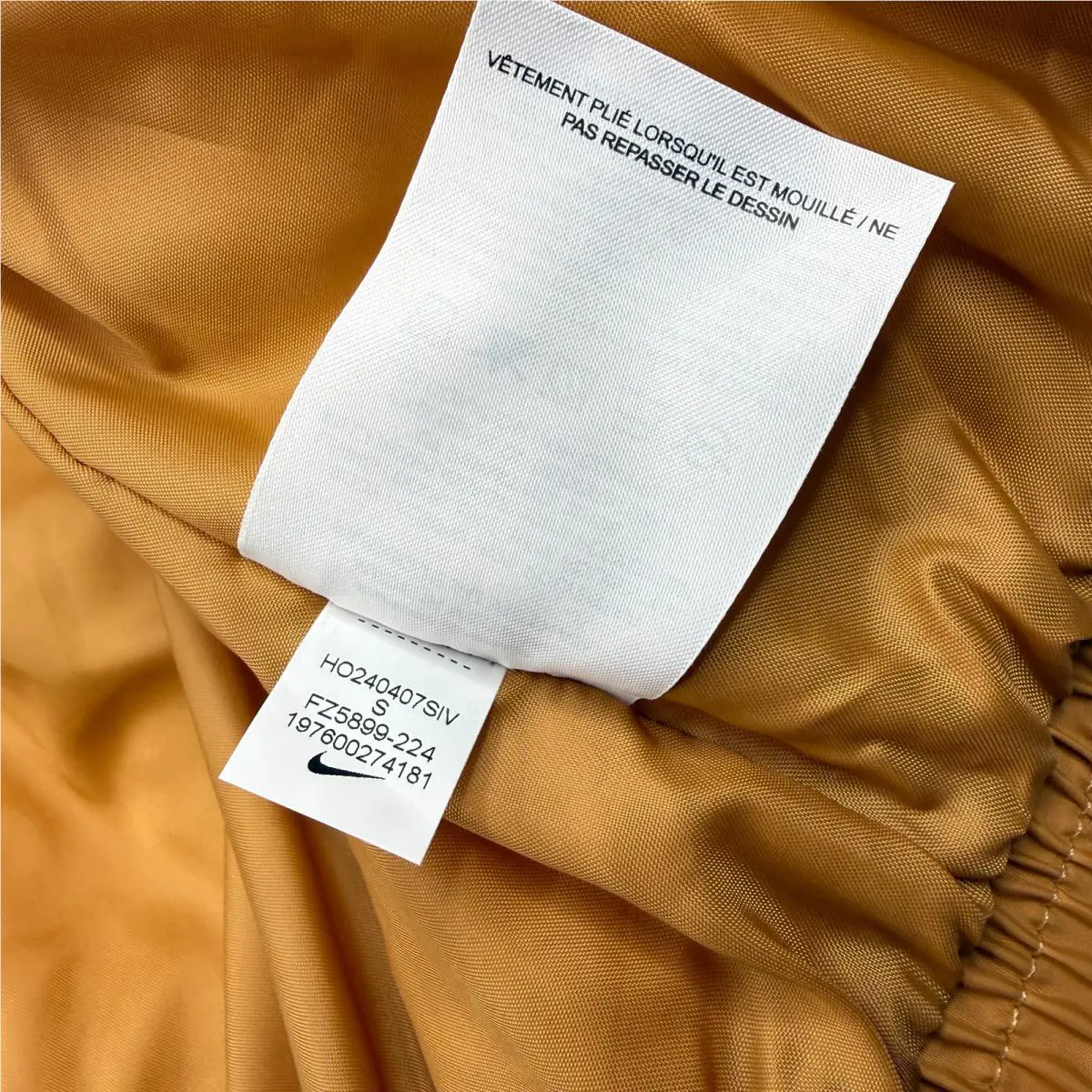 Nike clothing - Therma-FIT Puffer Hooded Jacket - Puffer Hooded Jacket - Brown (UPC: 197600274181) 9