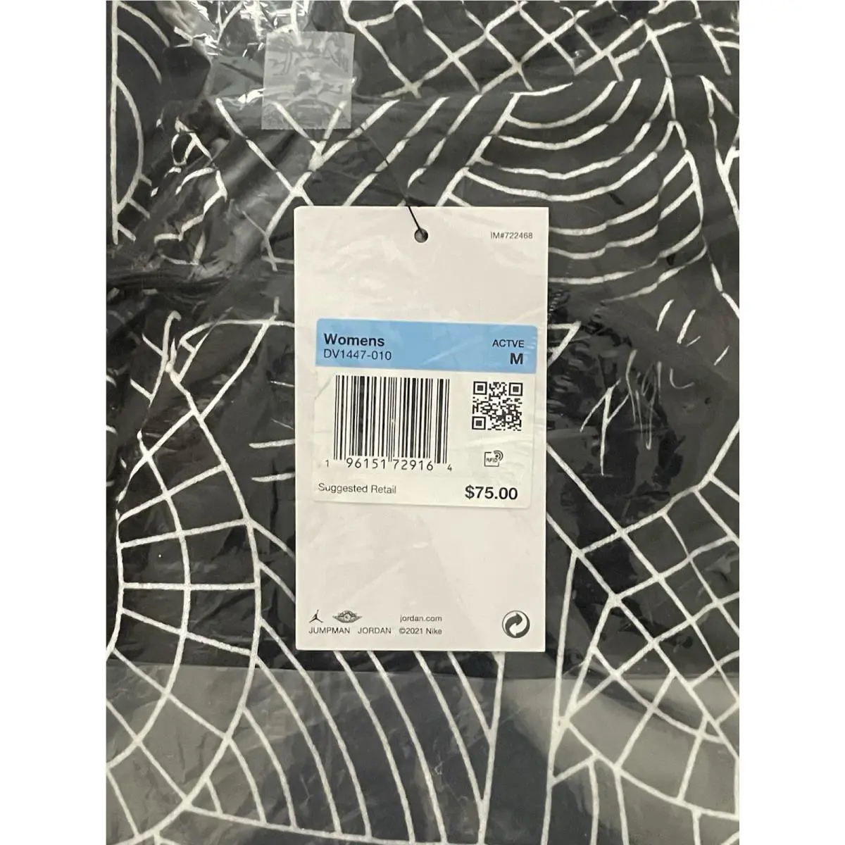 Nike clothing - DV1447-010 - DV1447-010 - Black/White (UPC: 0196151729164) 2