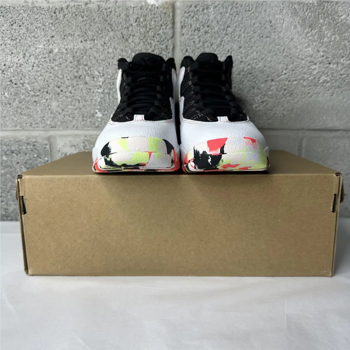 Nike shoes - Air Jordan Retro - Air Retro - White 1