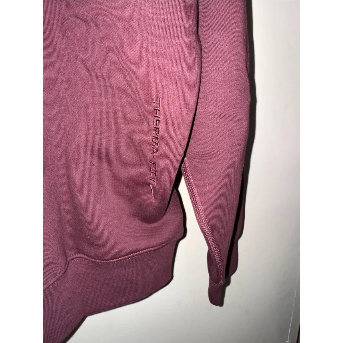 Nike clothing - Burgundy (UPC: 197600941632) 5