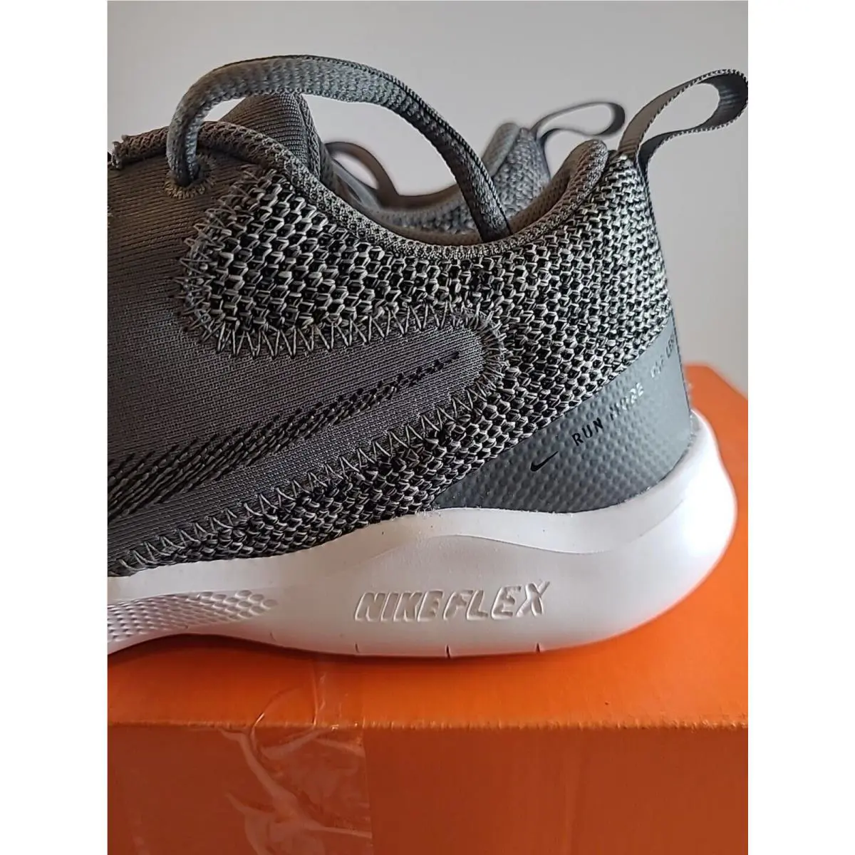 Nike shoes - Nike Flex Experience - Flex Experience - Grey 1