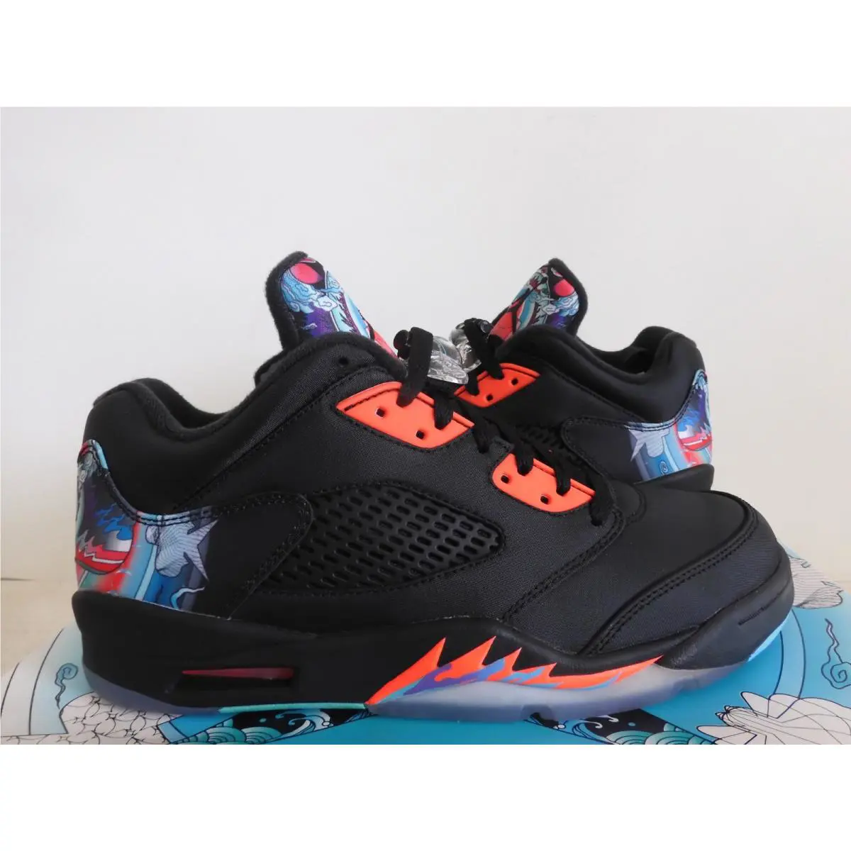 Nike shoes - Air Jordan 5 - Air - 840475-060 - Black (UPC: 820652563247) 0
