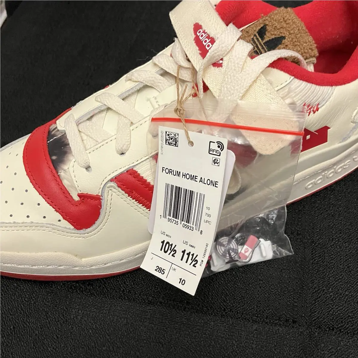 Nike shoes - Forum Low SE Home Alone McCalister House - DC1607100 - White Red 2