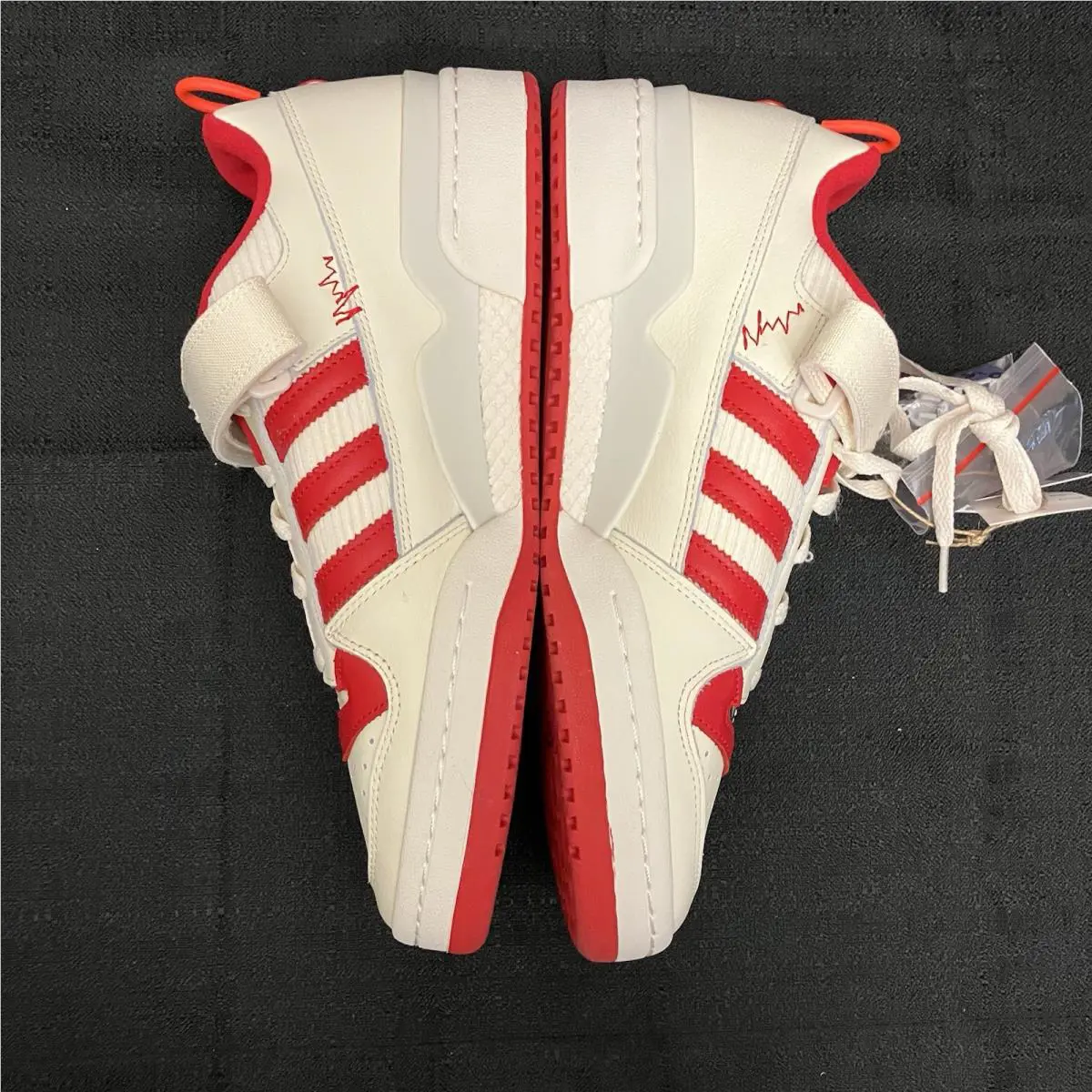 Nike shoes - Forum Low SE Home Alone McCalister House - DC1607100 - White Red 7