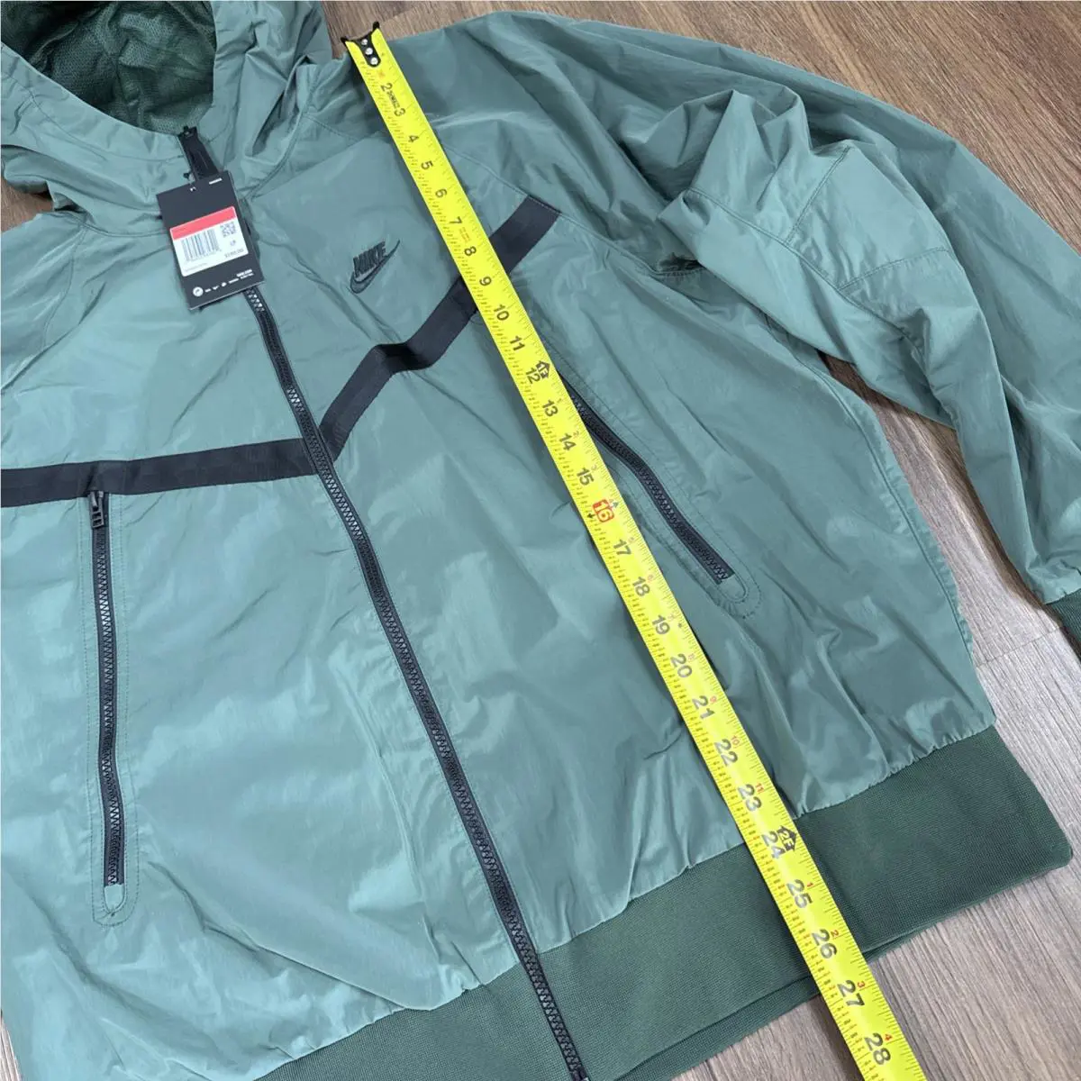 Nike clothing - DA7354-010 - DA7354 DA7354-337 - Olive Green (UPC: 0194953035322) 1