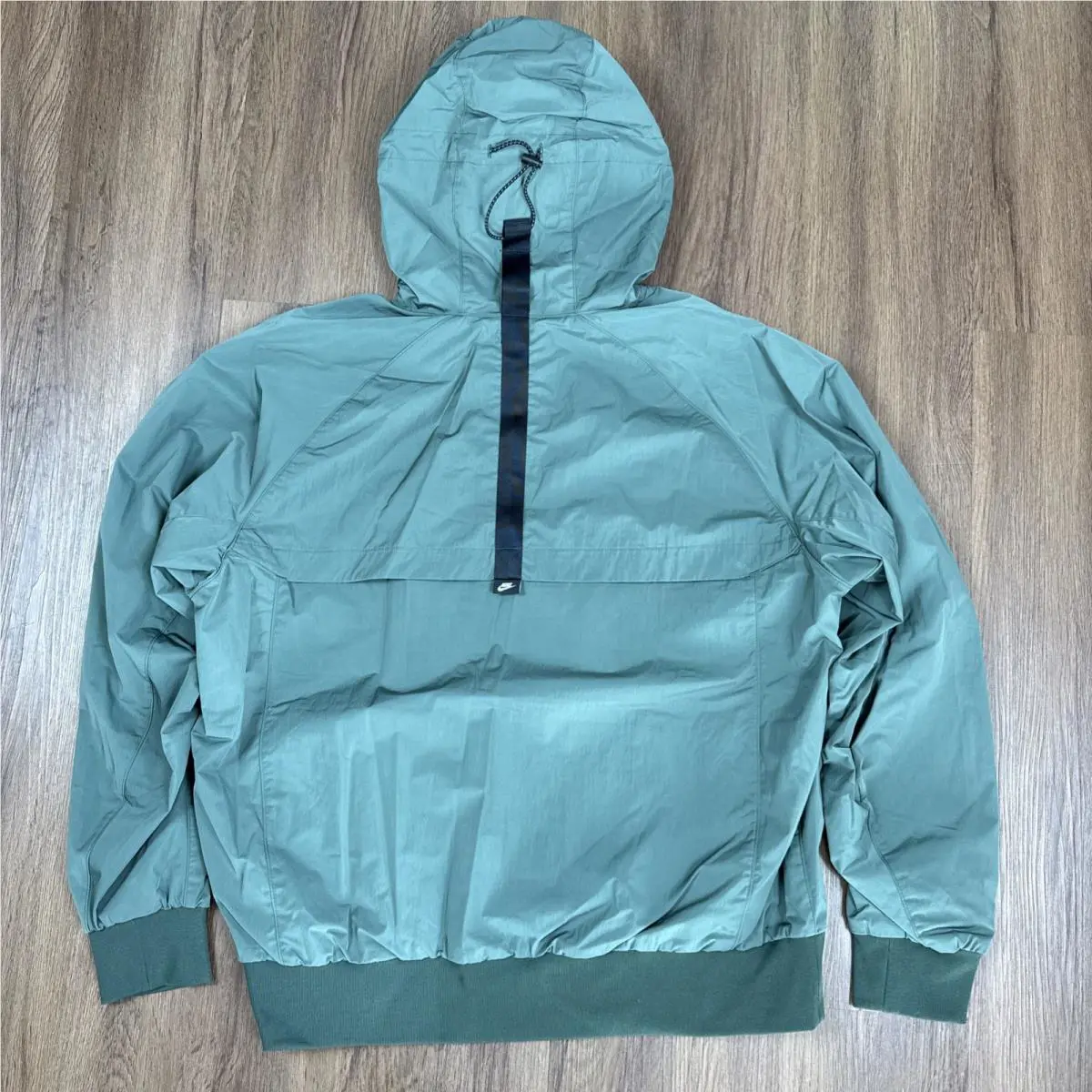 Nike clothing - DA7354-010 - DA7354 DA7354-337 - Olive Green (UPC: 0194953035322) 4